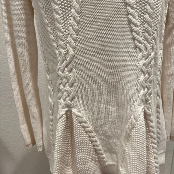Greige Women's Detailed Poplin Sweater Cream Size Large - Picture 4 of 9